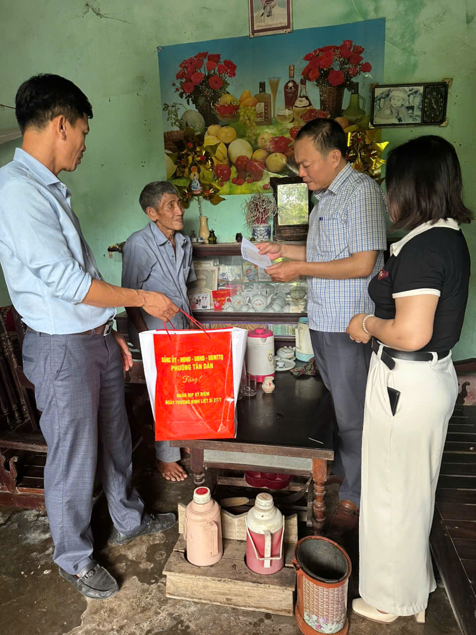 Anh-tin-bai